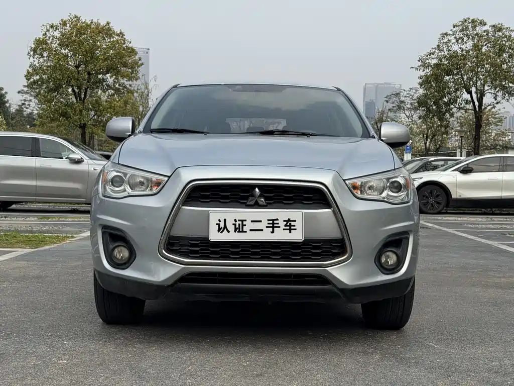 Mitsubishi Mitsubishi ASX 2013 1.6L Manual 2WD Standard Edition 2015 - thumbnail 2