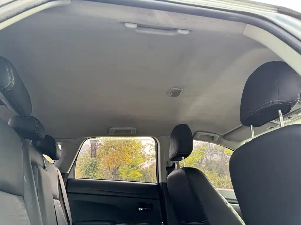 Mitsubishi Mitsubishi ASX 2013 1.6L Manual 2WD Standard Edition 2015 - thumbnail 11