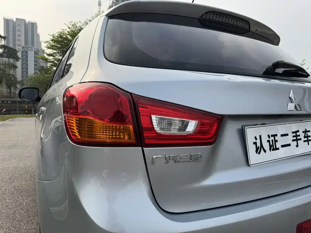 Mitsubishi Mitsubishi ASX 2013 1.6L Manual 2WD Standard Edition 2015 - thumbnail 19