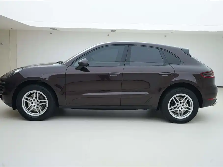 Porsche Porsche Macan 2017 Macan 2.0T 2018 - thumbnail 3