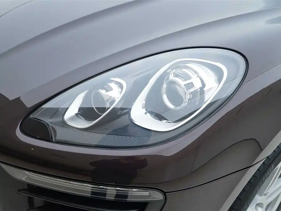 Porsche Porsche Macan 2017 Macan 2.0T 2018 - thumbnail 14