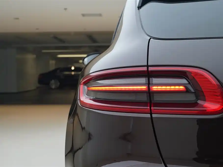 Porsche Porsche Macan 2017 Macan 2.0T 2018 - thumbnail 16