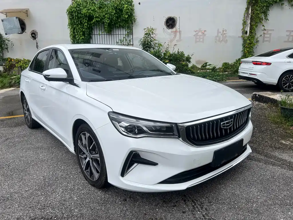 Geely Auto Geely Emgrand 2022 Model Year 4th Generation 1.5L CVT Flagship Edition 2021 - thumbnail 3