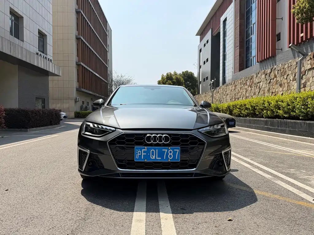 Audi Audi A4L 2021 40 TFSI Premium Life Edition 2021 - thumbnail 2