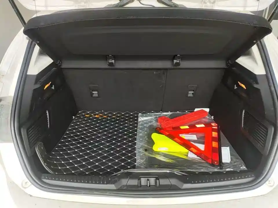 Ford Ford Focus 2021 Hatchback EcoBoost 180 Automatic Trend Edition 2022 - thumbnail 21