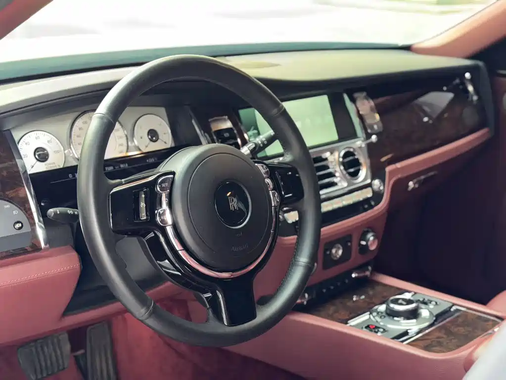 Rolls-Royce Ghost 2015 Series II Standard 2017 - thumbnail 8