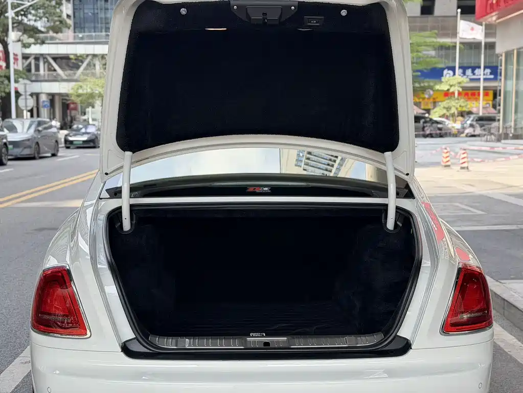 Rolls-Royce Ghost 2015 Series II Standard 2017 - thumbnail 14