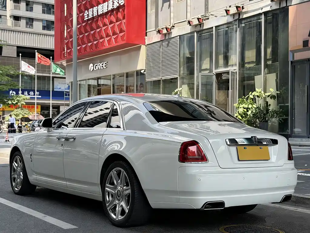 Rolls-Royce Ghost 2015 Series II Standard 2017 - thumbnail 15