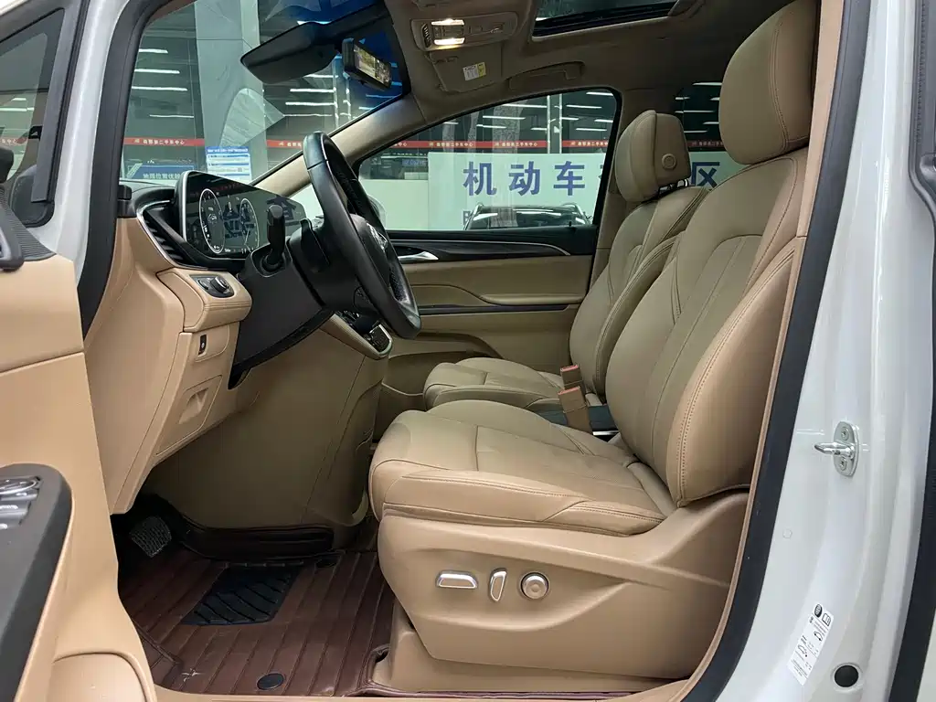 Buick Buick GL8 2021 ES Landmark 653T Luxury Edition 2021 - thumbnail 4