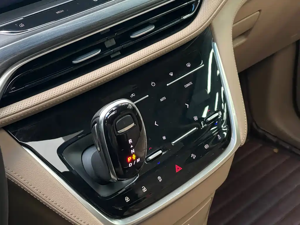 Buick Buick GL8 2021 ES Landmark 653T Luxury Edition 2021 - thumbnail 7