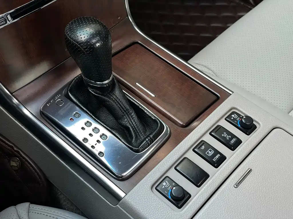 Infiniti Infiniti M35 2008 Premium Edition 2008 - thumbnail 6