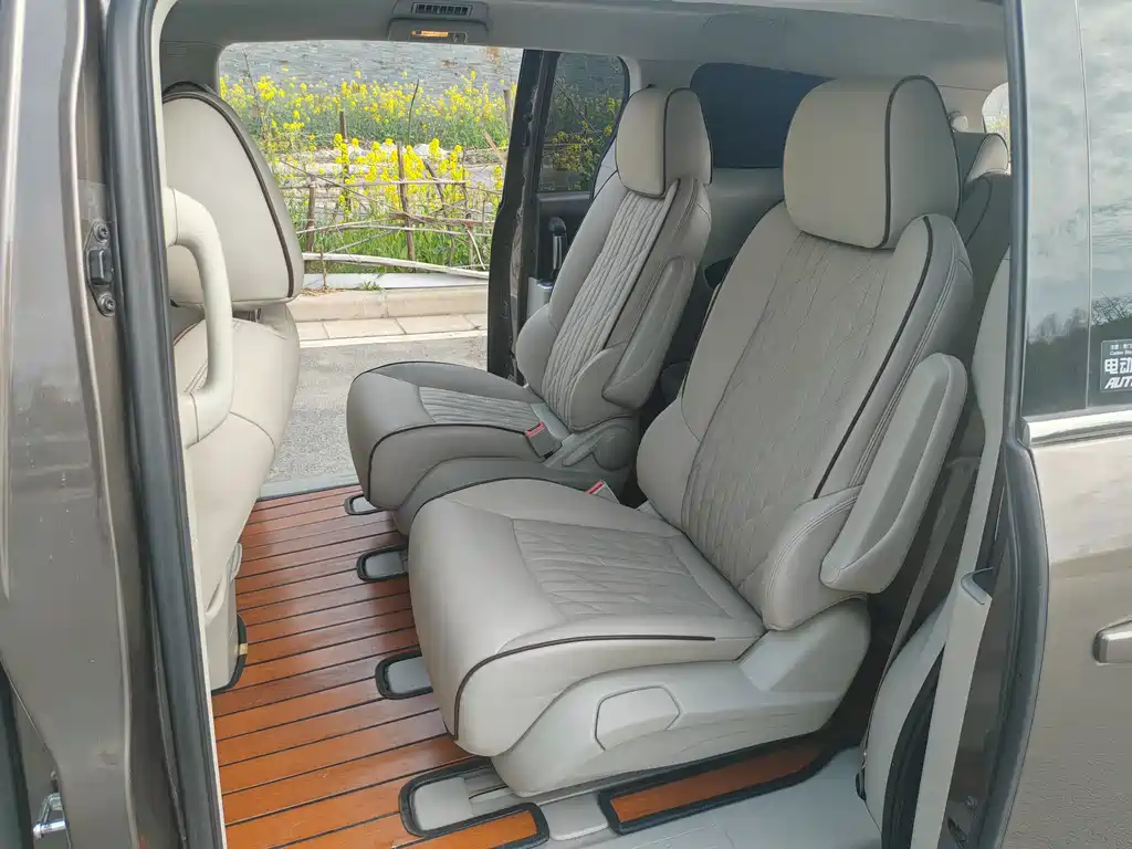 Buick Buick GL8 2023 Land Business Class Comfort Edition 2023 - thumbnail 11