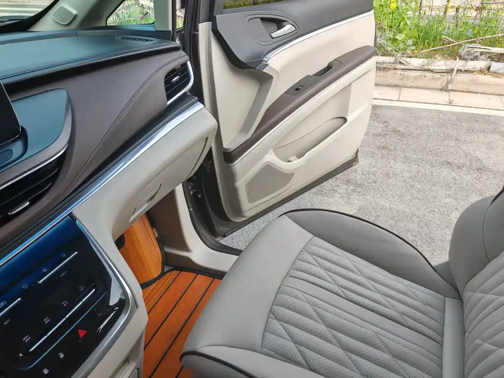 Buick Buick GL8 2023 Land Business Class Comfort Edition 2023 - thumbnail 18