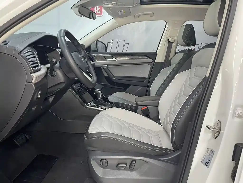 Volkswagen Tayron 2023 280TSI 2WD Luxury Plus Advanced Edition 2023 - thumbnail 9