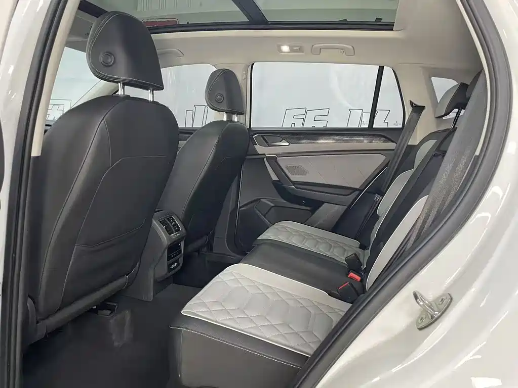 Volkswagen Tayron 2023 280TSI 2WD Luxury Plus Advanced Edition 2023 - thumbnail 10