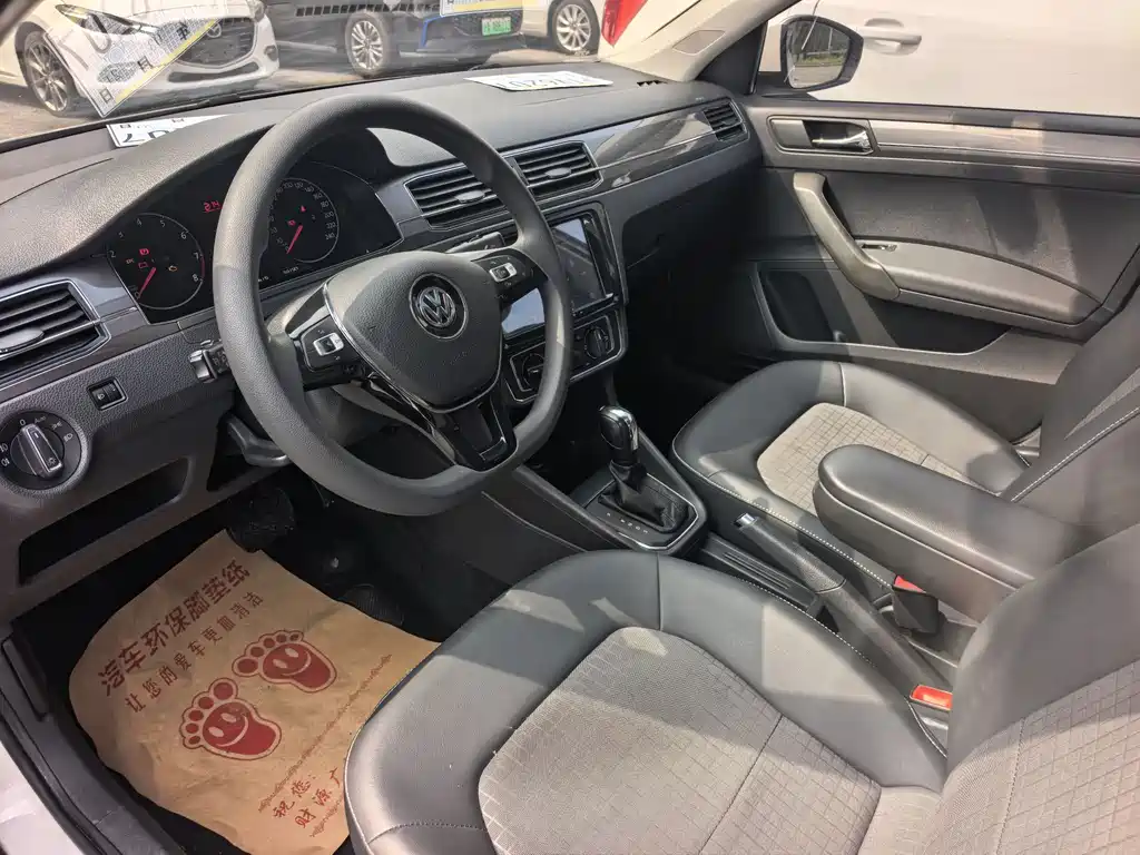 Volkswagen Volkswagen Santana 2016 1.6L Automatic Comfort Edition 2018 - thumbnail 8