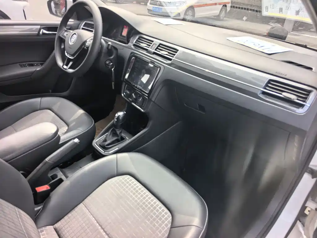 Volkswagen Volkswagen Santana 2016 1.6L Automatic Comfort Edition 2018 - thumbnail 22