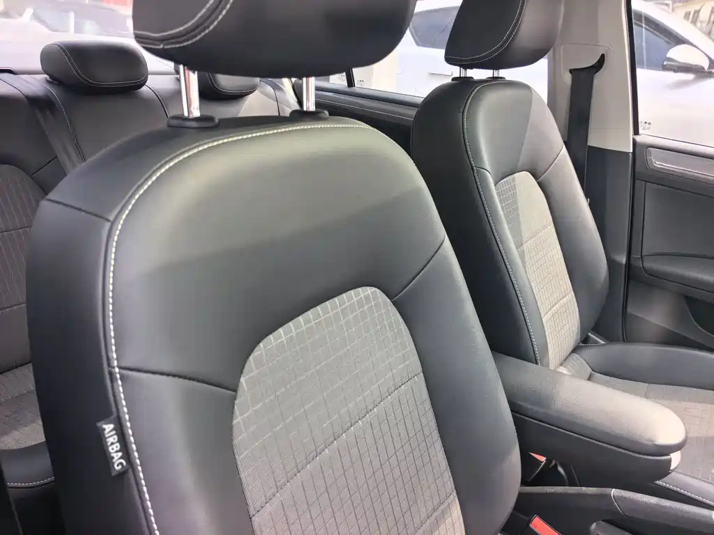 Volkswagen Volkswagen Santana 2016 1.6L Automatic Comfort Edition 2018 - thumbnail 25