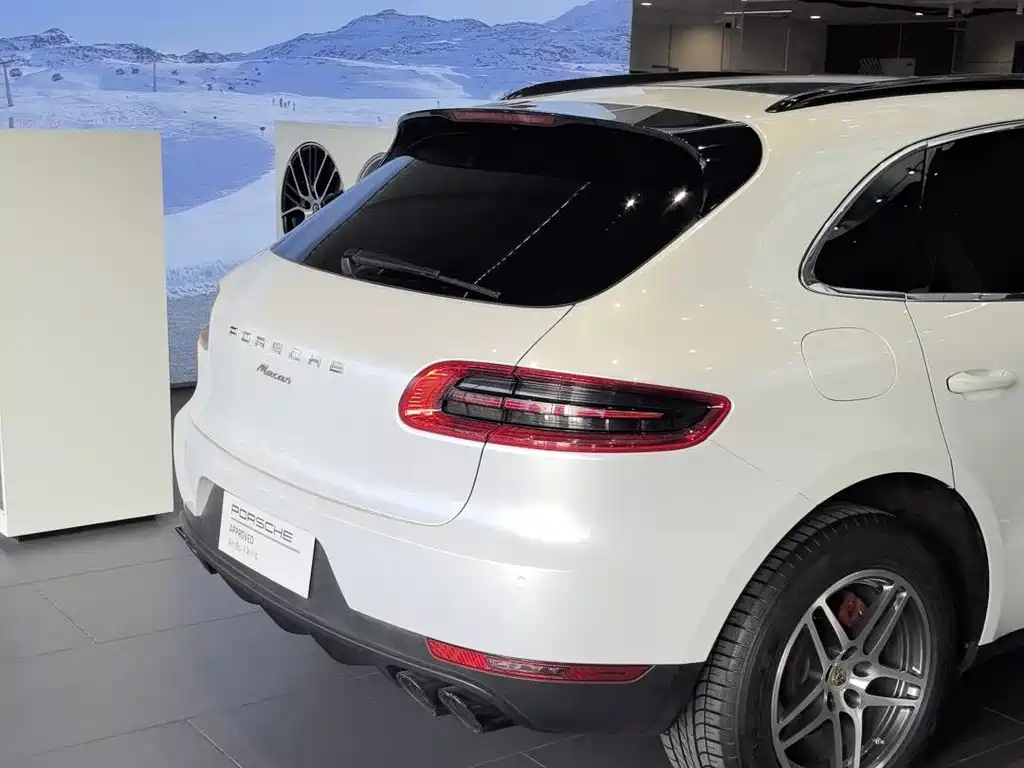 Porsche Porsche Macan 2017 Macan 2.0T 2017 - thumbnail 4
