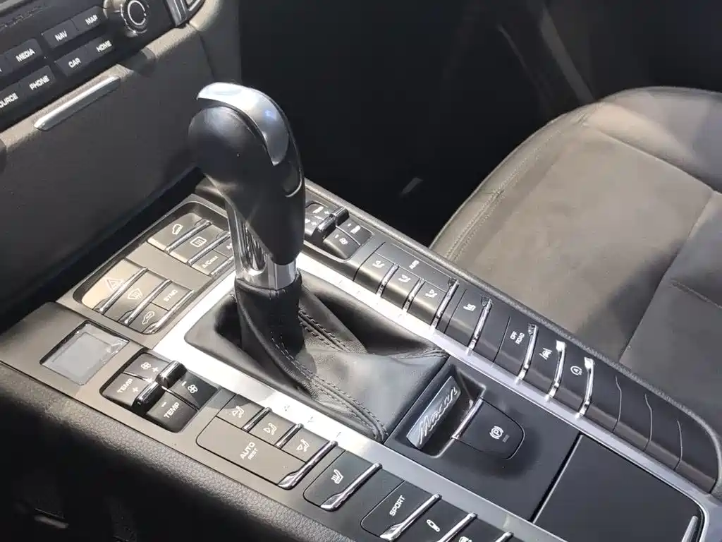 Porsche Porsche Macan 2017 Macan 2.0T 2017 - thumbnail 14