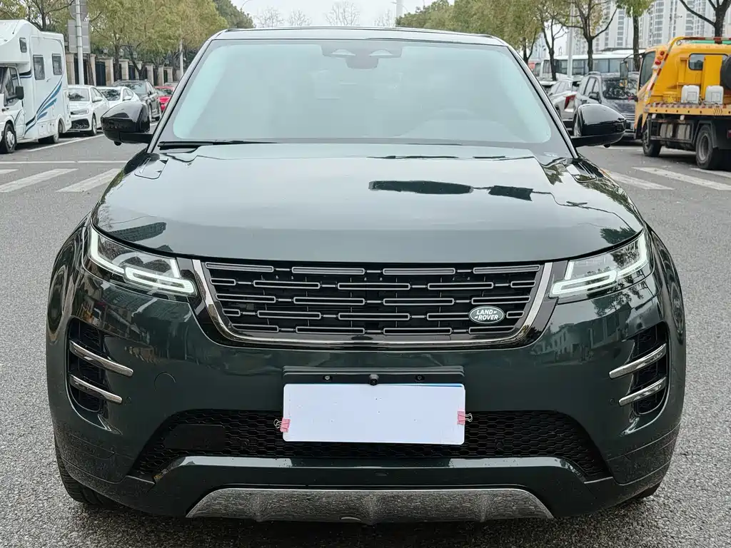 Land Rover Range Rover Evoque 2024 Range Rover Evoque L SE Prestige Light Edition 2025 - thumbnail 2