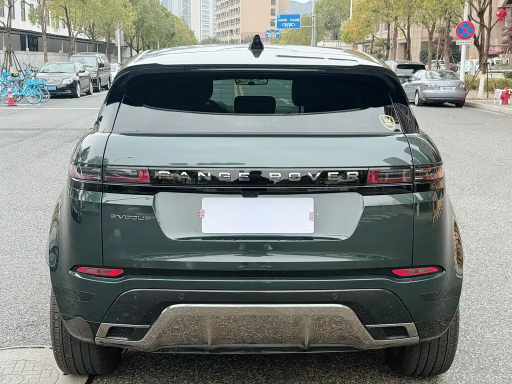 Land Rover Range Rover Evoque 2024 Range Rover Evoque L SE Prestige Light Edition 2025 - thumbnail 6