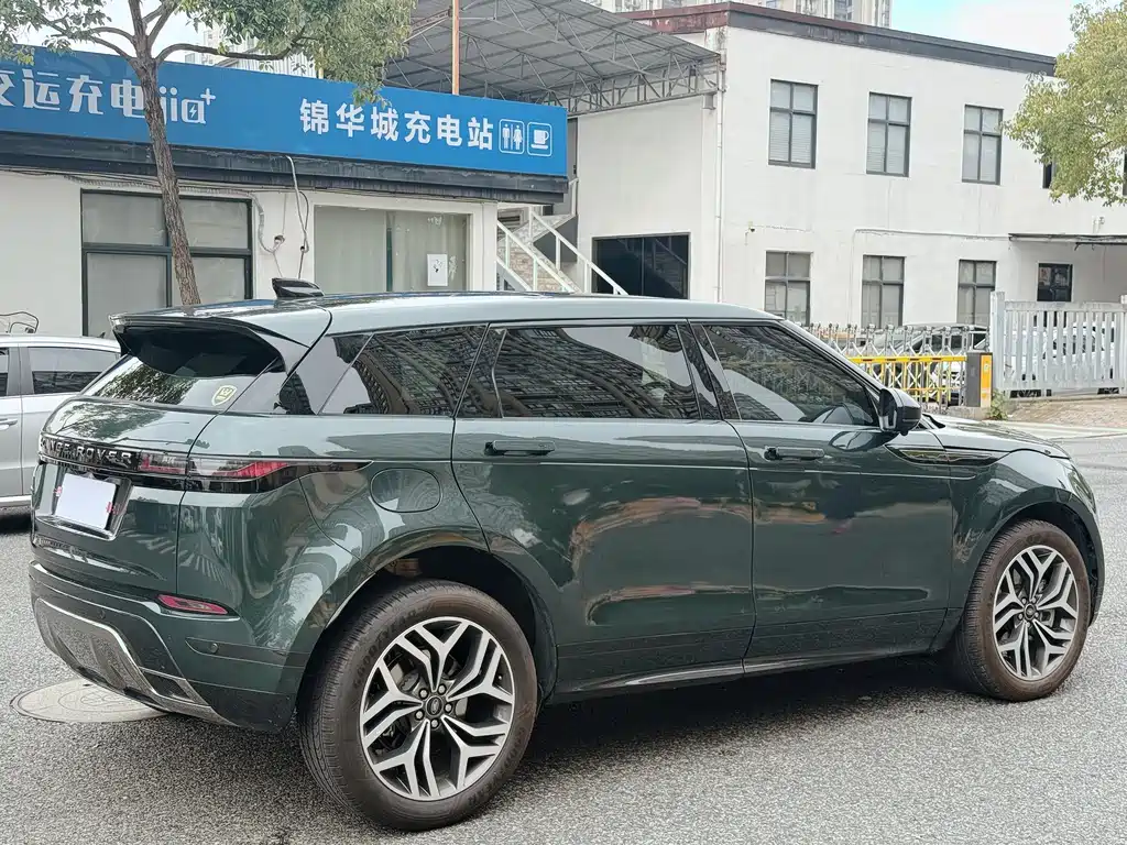 Land Rover Range Rover Evoque 2024 Range Rover Evoque L SE Prestige Light Edition 2025 - thumbnail 7