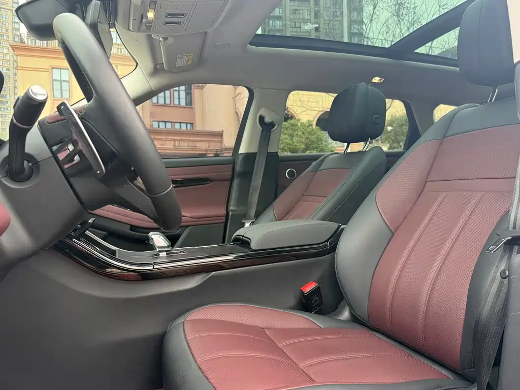 Land Rover Range Rover Evoque 2024 Range Rover Evoque L SE Prestige Light Edition 2025 - thumbnail 9