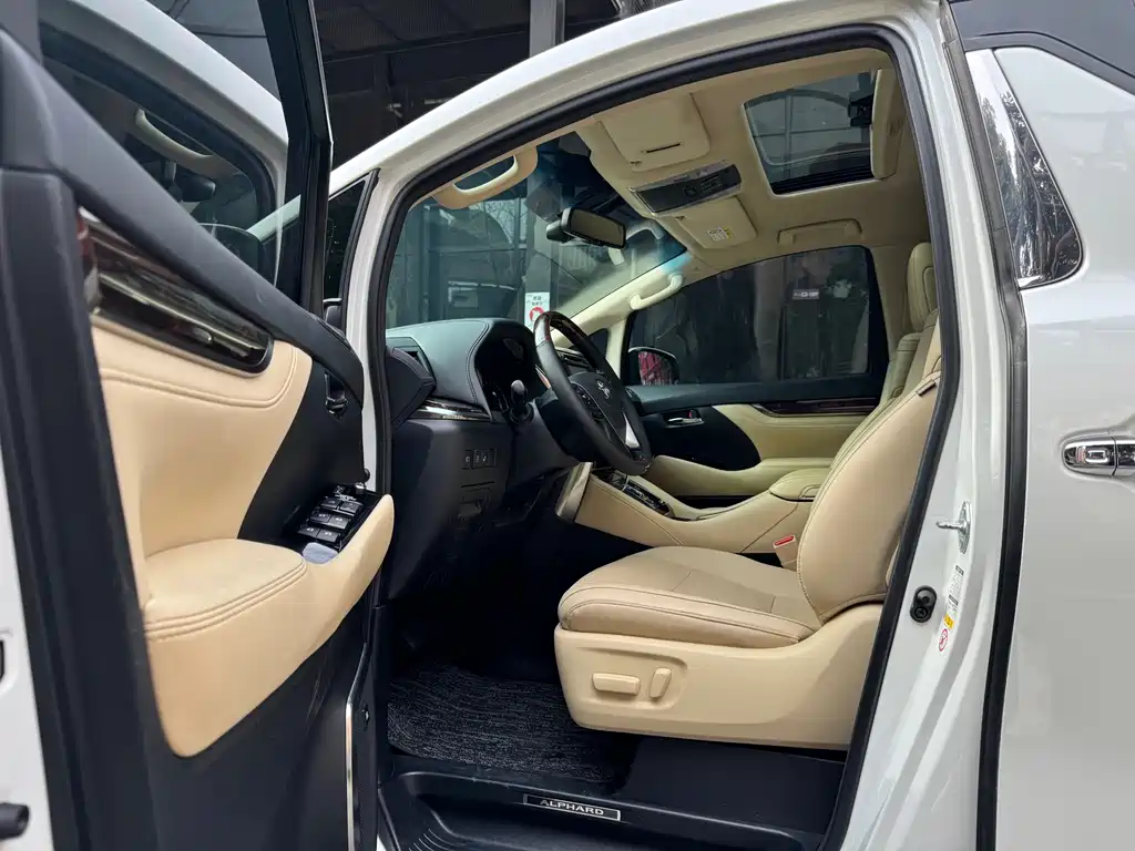 Toyota Alphard 2018 Model Year Facelift 3.5L Luxury Version 2018 - thumbnail 3