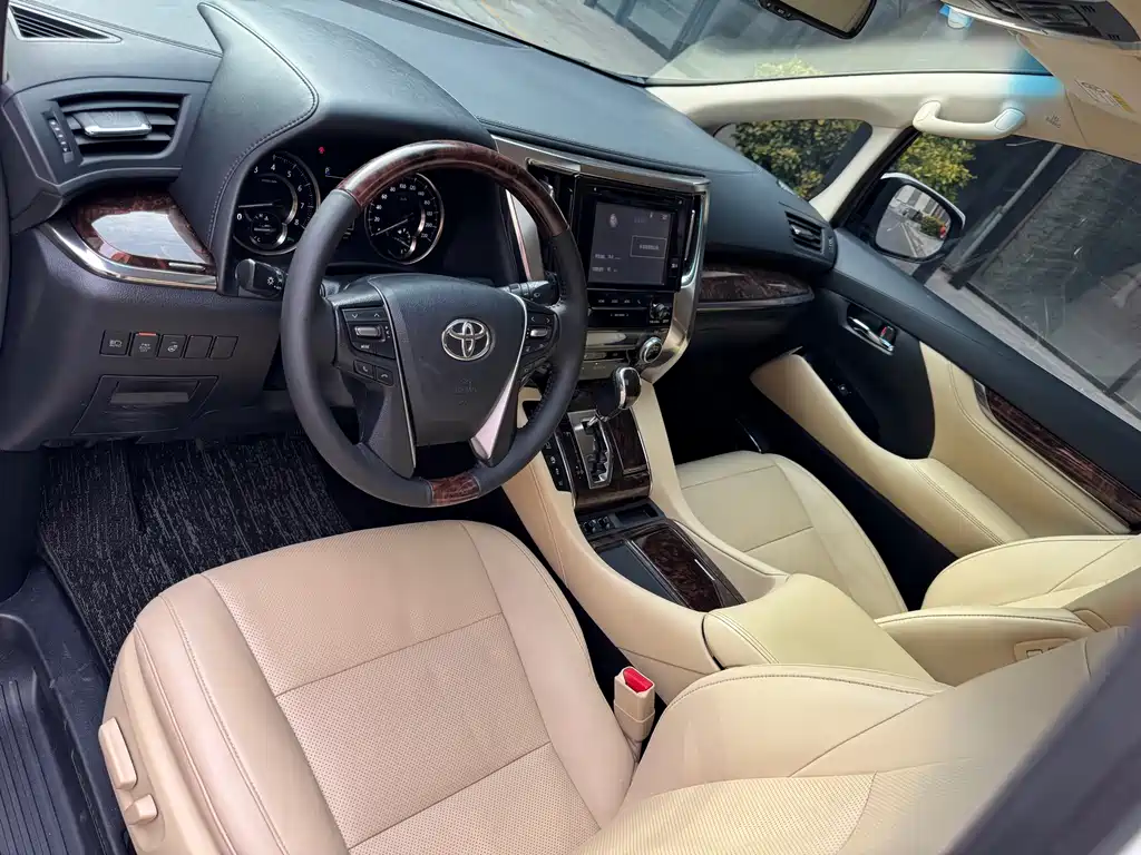Toyota Alphard 2018 Model Year Facelift 3.5L Luxury Version 2018 - thumbnail 4