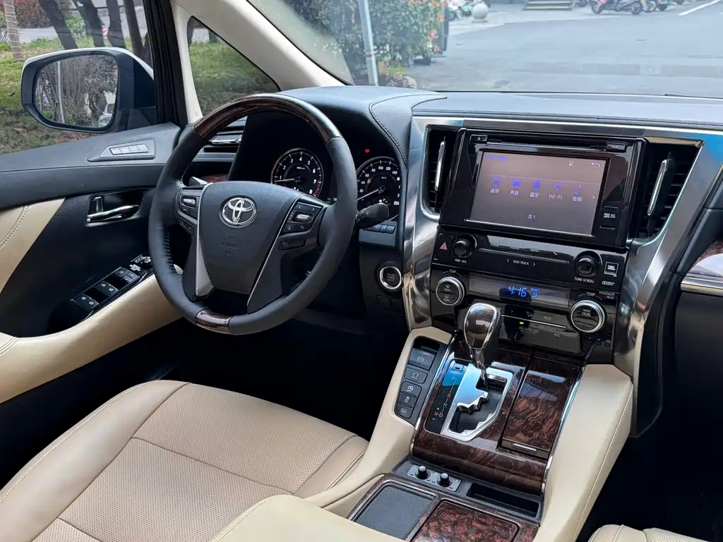 Toyota Alphard 2018 Model Year Facelift 3.5L Luxury Version 2018 - thumbnail 17