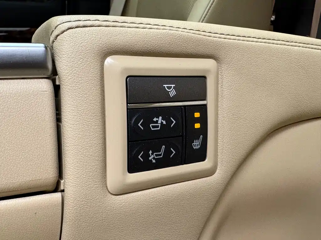 Toyota Alphard 2018 Model Year Facelift 3.5L Luxury Version 2018 - thumbnail 18