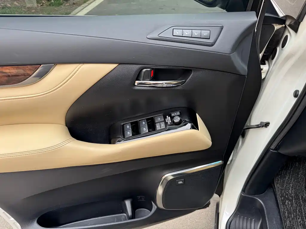 Toyota Alphard 2018 Model Year Facelift 3.5L Luxury Version 2018 - thumbnail 21