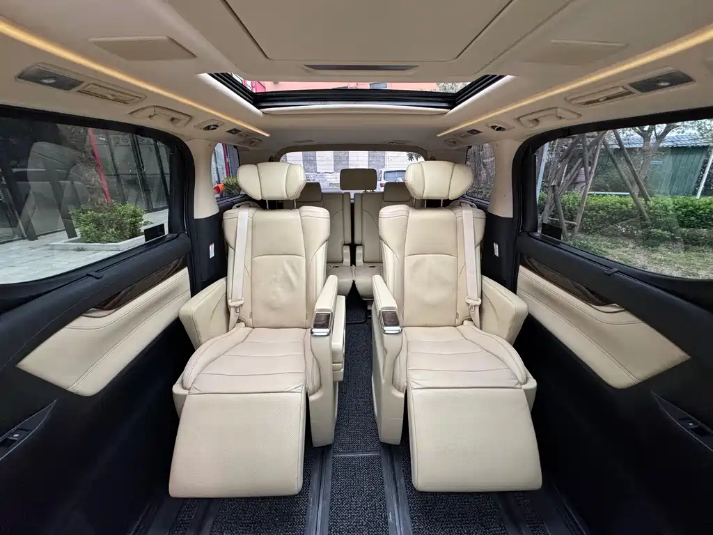 Toyota Alphard 2018 Model Year Facelift 3.5L Luxury Version 2018 - thumbnail 25