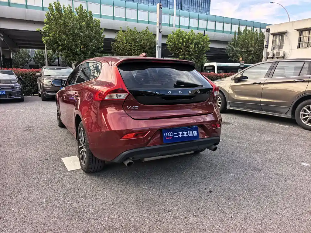 Volvo Volvo V40 2019 T3 Momentum 2019 - thumbnail 4