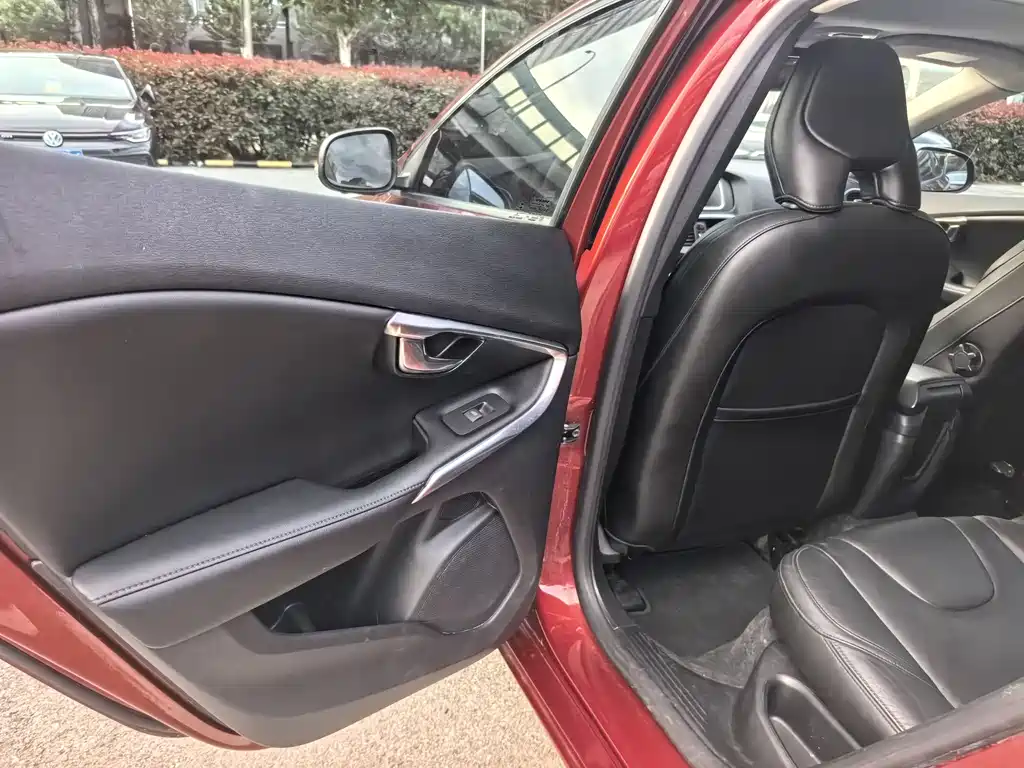 Volvo Volvo V40 2019 T3 Momentum 2019 - thumbnail 12