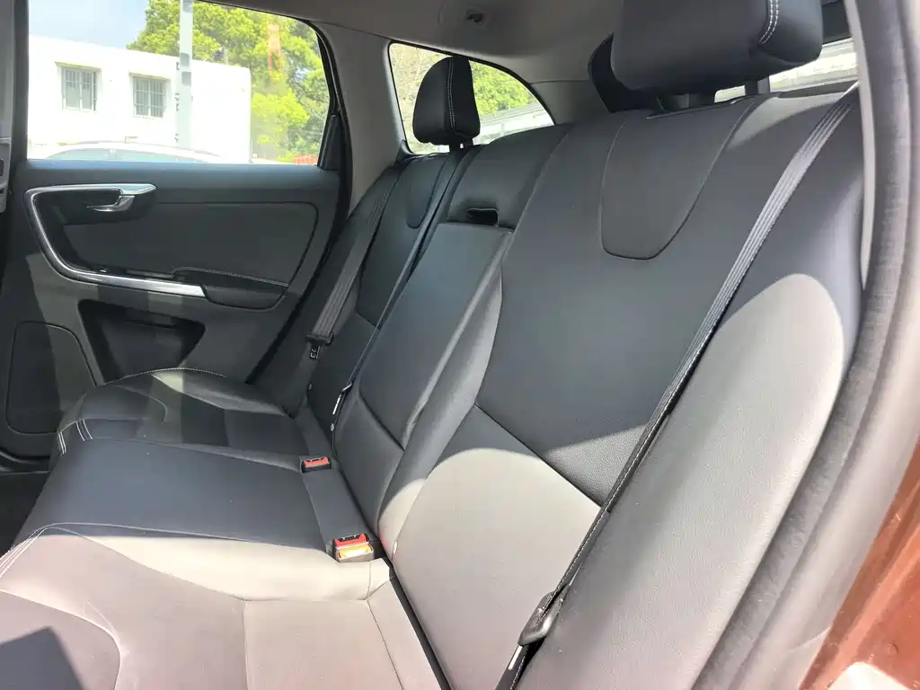 Volvo Volvo XC60 2016 T5 AWD Intelligent Edition 2016 - thumbnail 15
