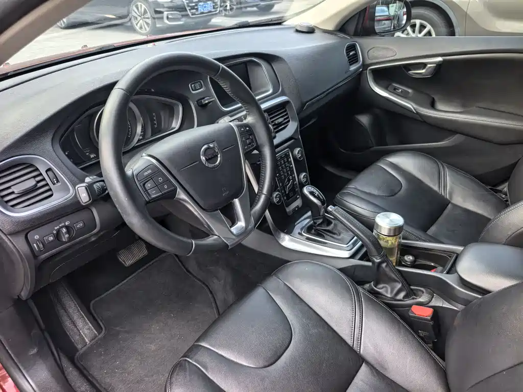 Volvo Volvo V40 2019 T3 Momentum 2019 - thumbnail 17