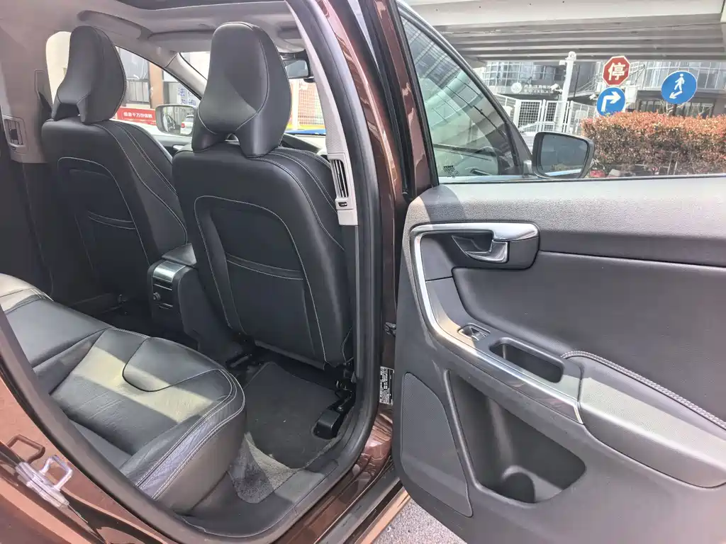 Volvo Volvo XC60 2016 T5 AWD Intelligent Edition 2016 - thumbnail 21