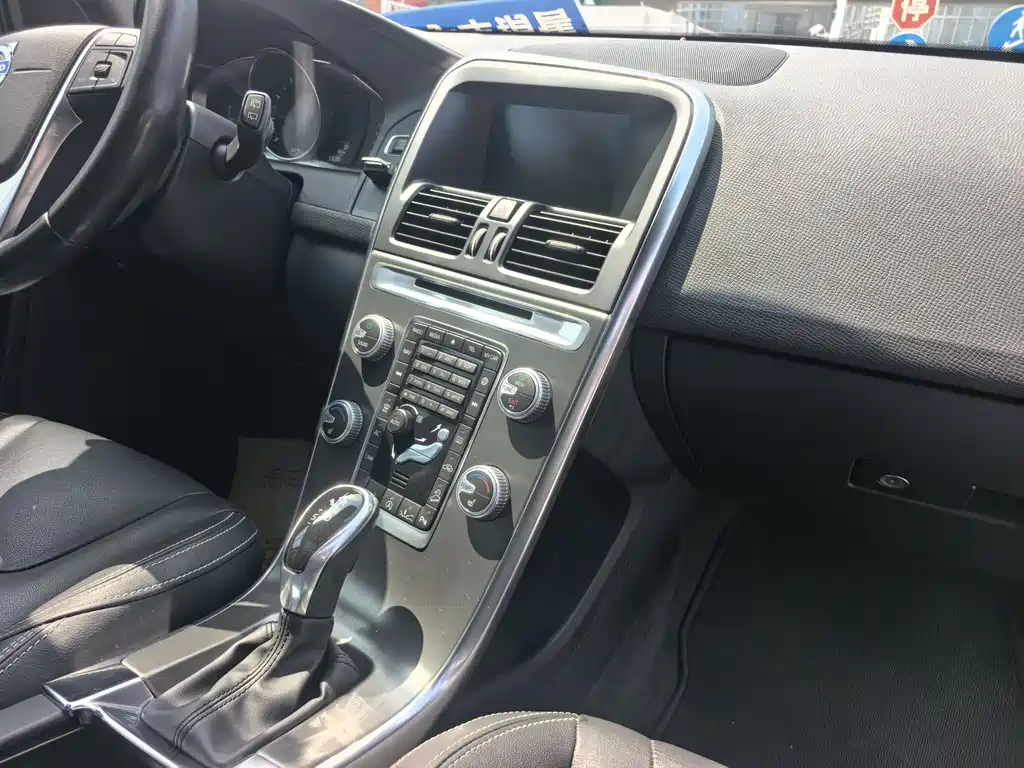 Volvo Volvo XC60 2016 T5 AWD Intelligent Edition 2016 - thumbnail 26