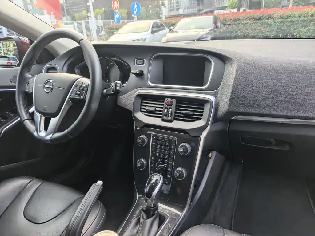 Volvo Volvo V40 2019 T3 Momentum 2019 - thumbnail 26