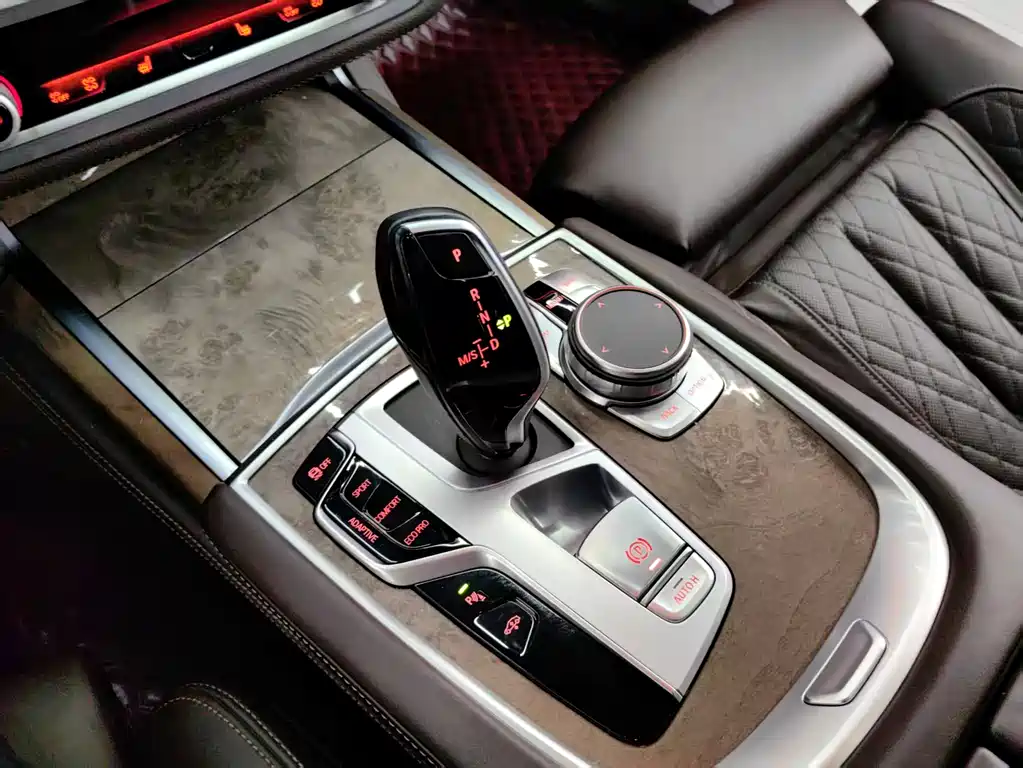 BMW BMW 7 Series 2019 740Li Leading Model Luxury Package 2019 - thumbnail 10