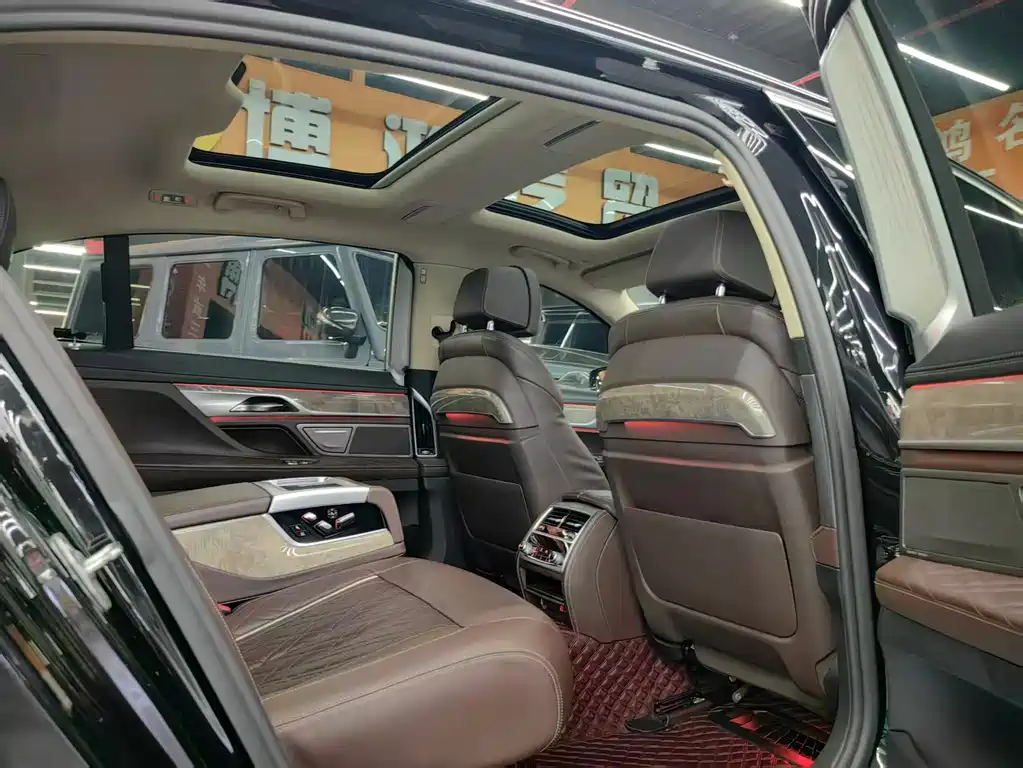 BMW BMW 7 Series 2019 740Li Leading Model Luxury Package 2019 - thumbnail 12