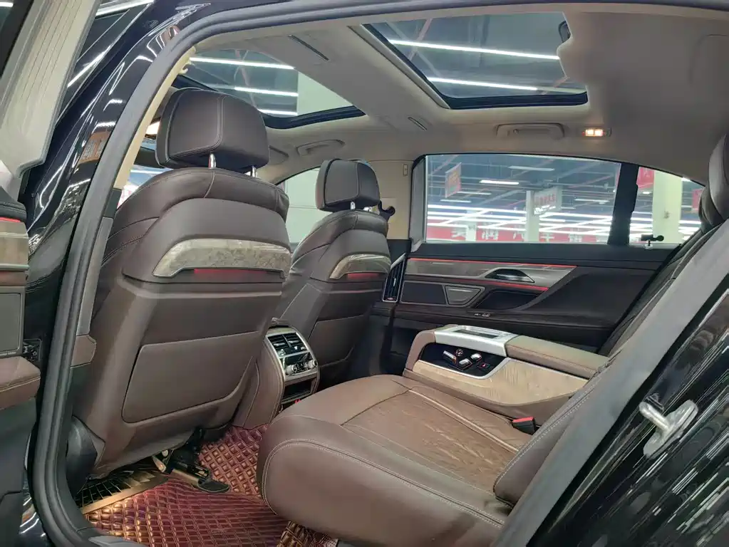 BMW BMW 7 Series 2019 740Li Leading Model Luxury Package 2019 - thumbnail 14