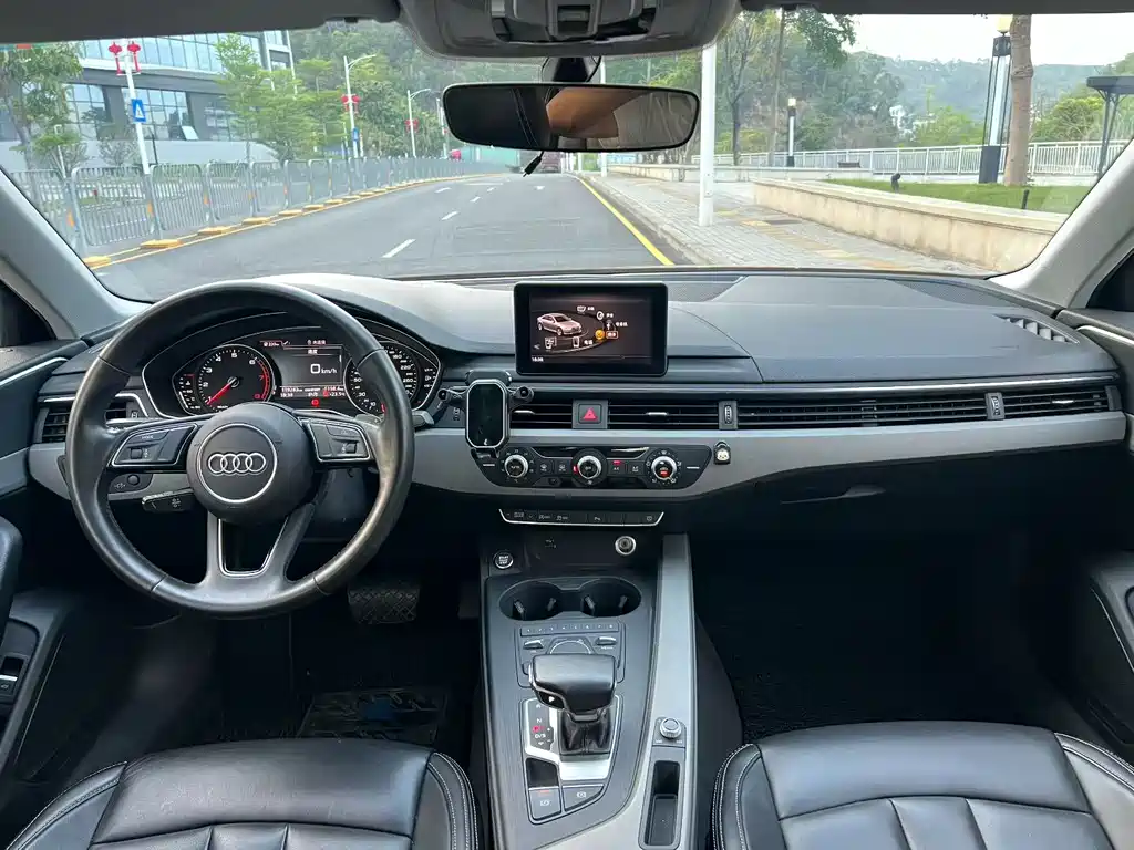 Audi Audi A4L 2018 30th Anniversary Edition 40 TFSI Progressive 2018 - thumbnail 5