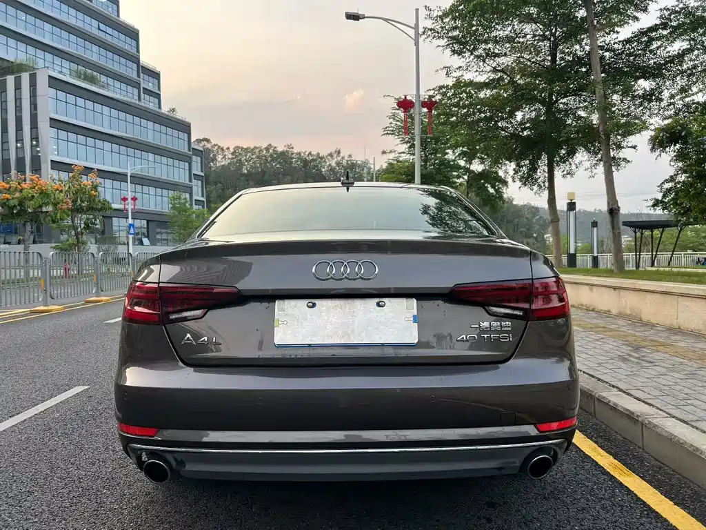 Audi Audi A4L 2018 30th Anniversary Edition 40 TFSI Progressive 2018 - thumbnail 9