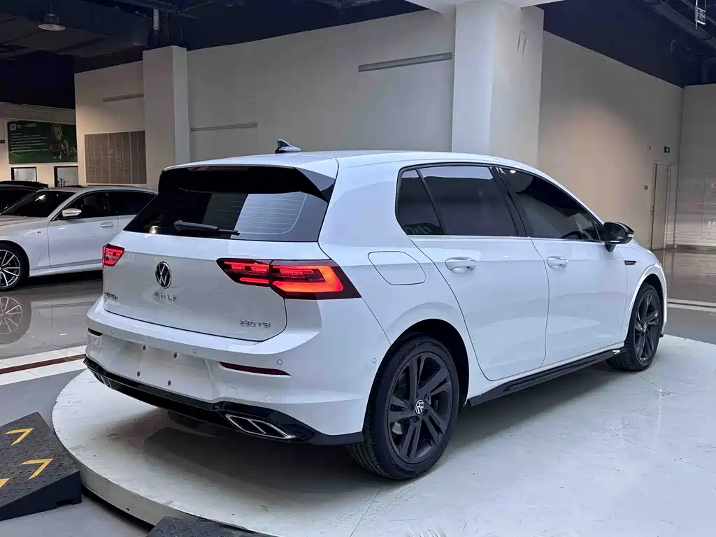 Volkswagen Golf 2023 Model Year Facelift 280TSI DSG R-Line Lite 2023 - thumbnail 9