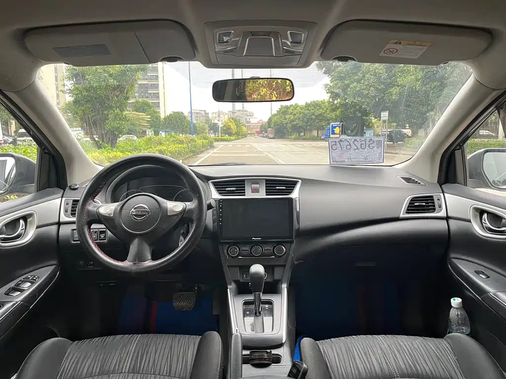 Nissan Nissan Sylphy 2019 Classic 1.6XE CVT Comfort Edition 2020 - thumbnail 10
