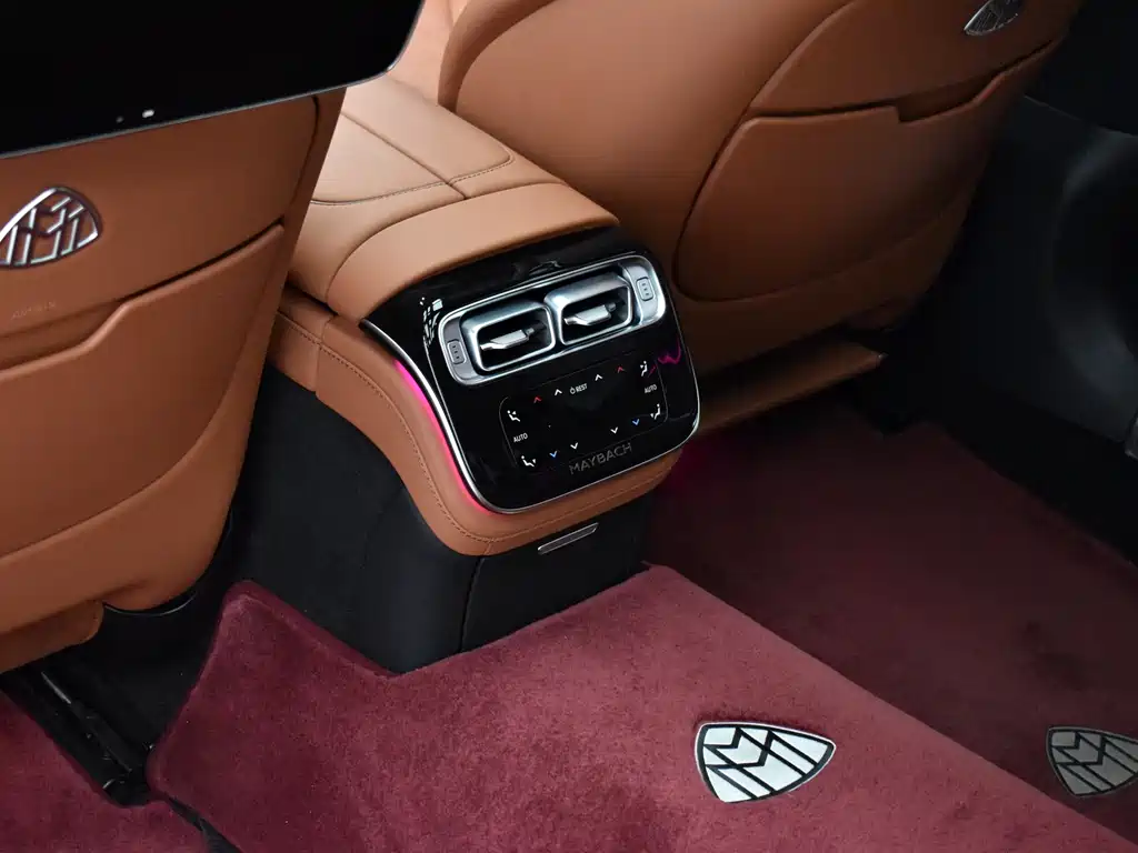 Mercedes-Benz Maybach S-Class 2022 S 480 4MATIC Intelligent Premium Special Edition 2022 - thumbnail 21
