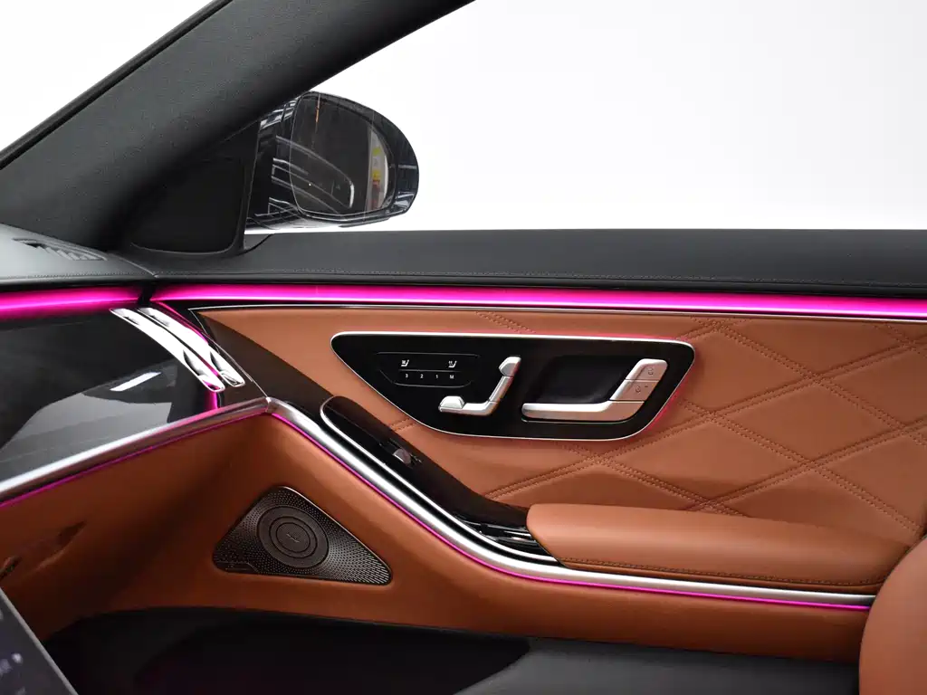Mercedes-Benz Maybach S-Class 2022 S 480 4MATIC Intelligent Premium Special Edition 2022 - thumbnail 28